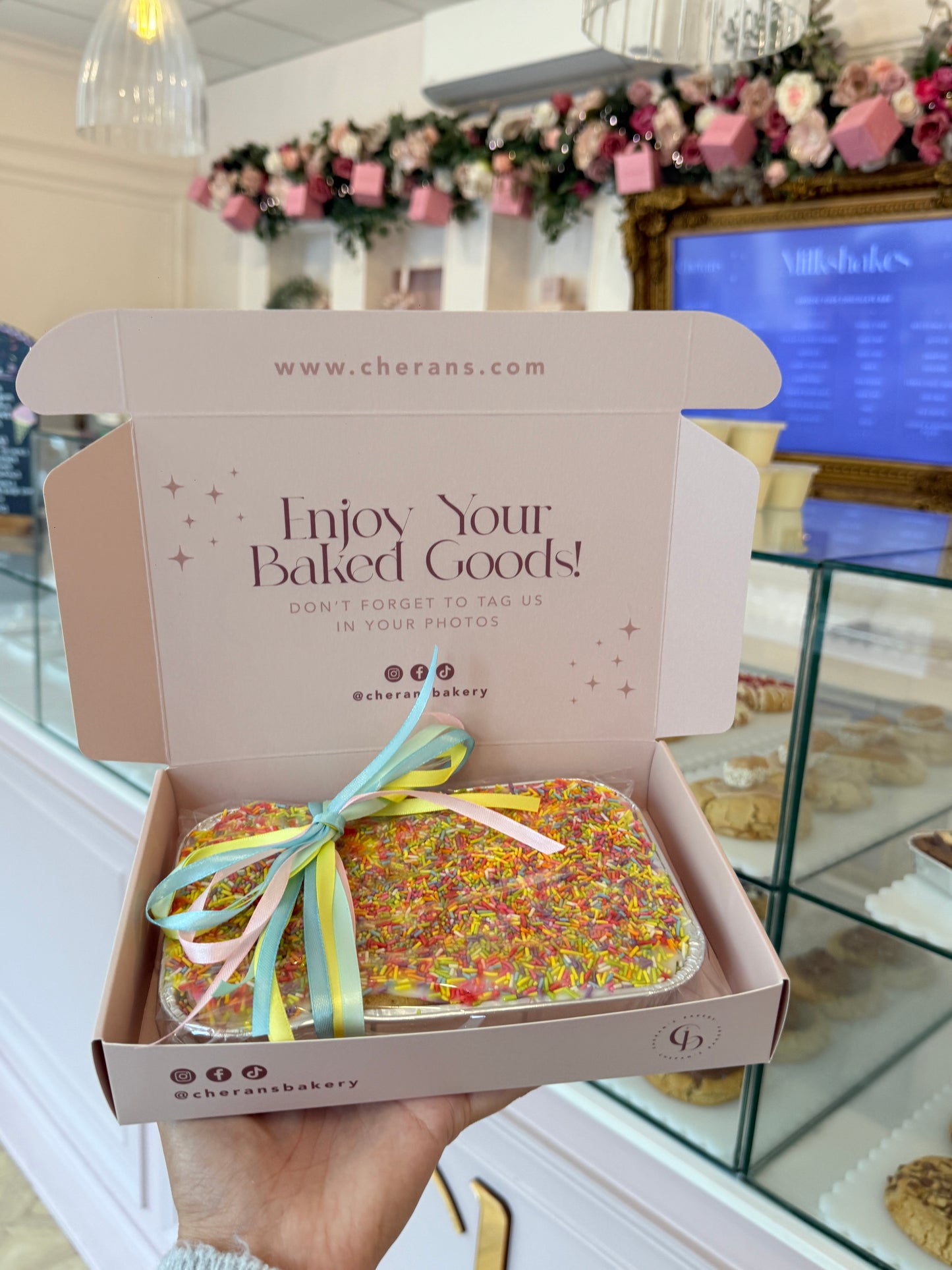 School Sprinkle Cake Tray