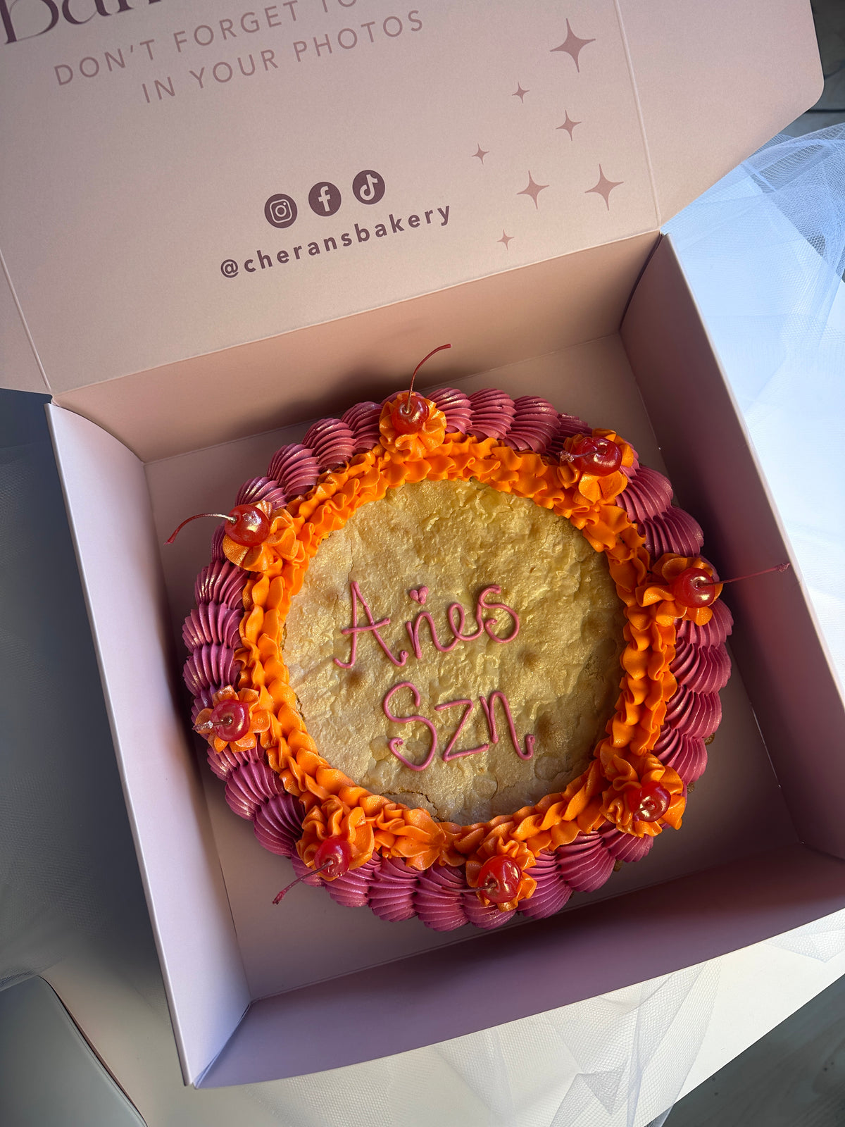 Giant /  Midi Blondie (9152448659805)