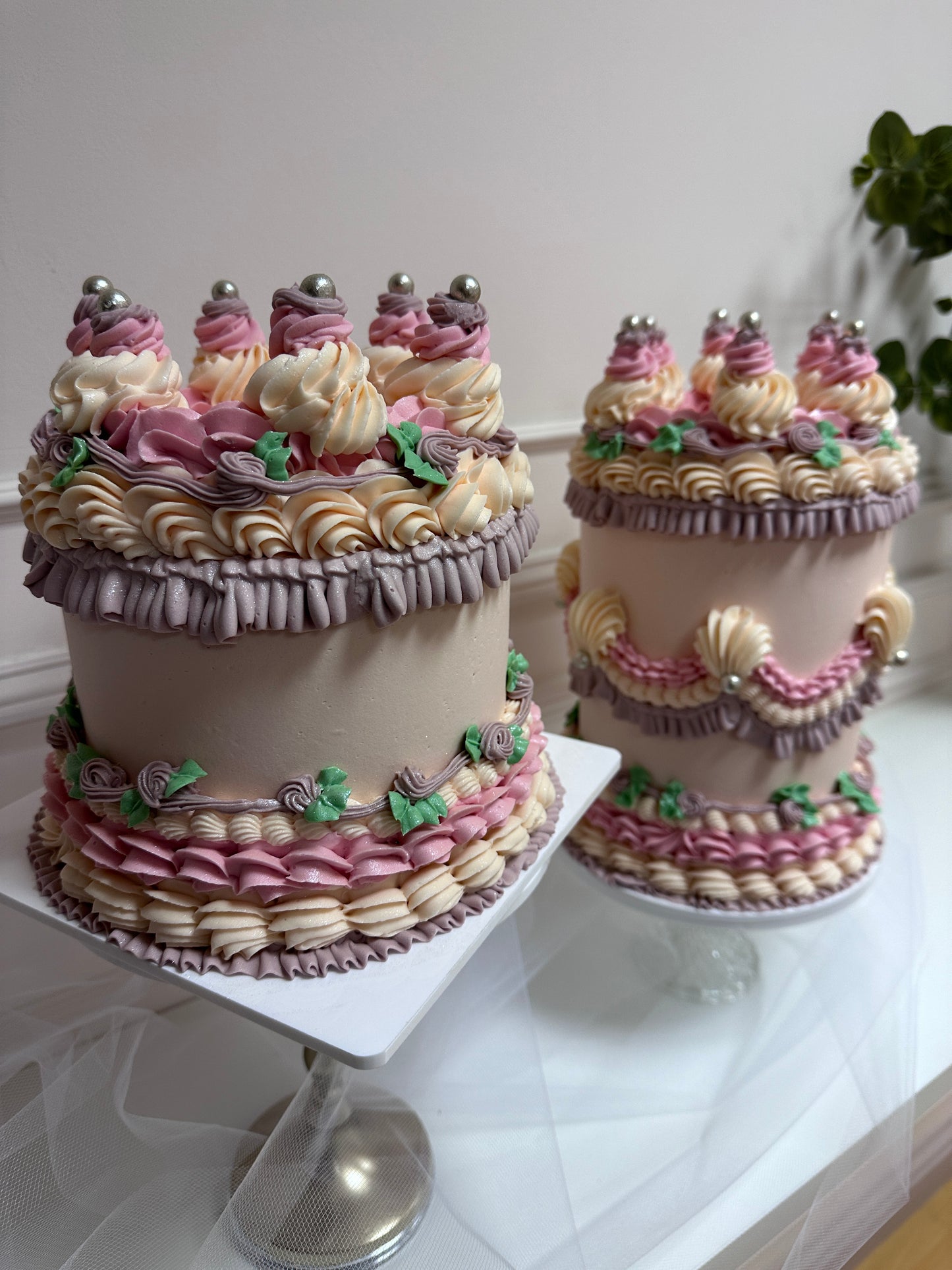 Lambeth Cake (9112592482653) (9808882958685)